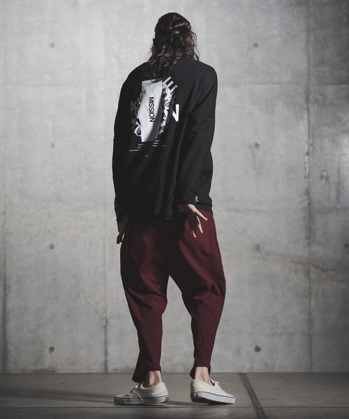 GLIMCLAP(グリムクラップ)の「mlt3499-Printed design long sleeves T-shirt Tシャツ(Tシャツ/カットソー・メンズ・ホワイト/ブラック・S/L/M)」の16枚目の写真