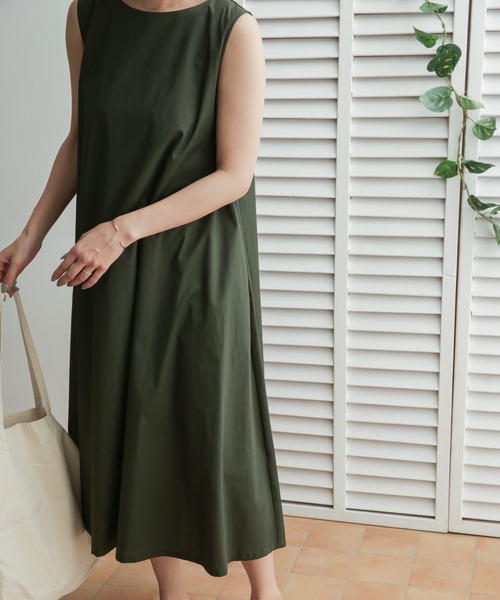 URBAN RESEARCH DOORS（アーバンリサーチドアーズ）の「【WEB限定】ノースリーブAラインワンピース（ワンピース・レディース・チェック/ブラック/カーキ・ONE）」の20枚目の写真