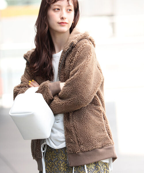 Ray BEAMS（レイビームス）の「GYMPHLEX / ボア ジップ フーディ（パーカー・レディース・ブラウン/シルバー・14/16）」の16枚目の写真