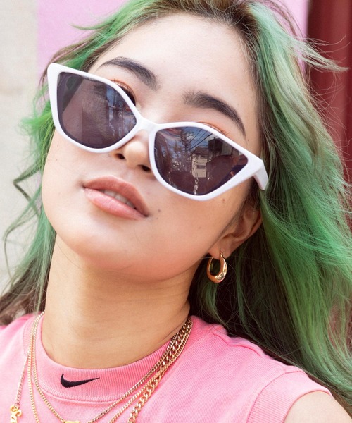 atmos pink（アトモスピンク）の「atmos pink ミニフープピアス（ピアス（両耳用）・レディース・シルバー/ゴールド・FREE）」の2枚目の写真