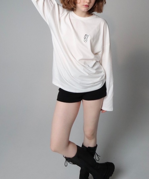 epine（エピヌ）の「pinup girl long tee（Tシャツ/カットソー・レディース・ホワイト/グレー・FREE）」の18枚目の写真