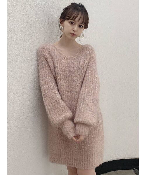 dazzlin（ダズリン）の「シュガーニットチュニック（チュニック・レディース・ベージュ/グレー/ピンク/ブルー・FREE）」の4枚目の写真