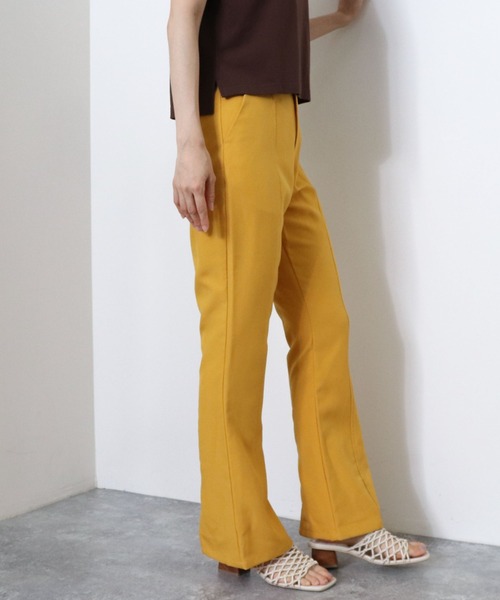 archives（アルシーヴ）の「バックスリットフレアパンツ（その他パンツ・レディース・ブラック/ベージュ/グリーン/マスタード・MEDIUM）」の4枚目の写真