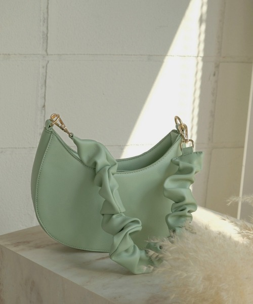 Bab（バブ）の「【WEB限定】ラッフルハンドルショルダーバッグ（ショルダーバッグ・レディース・ブラック/ダークブラウン/ブルー/キャメル/ライトグリーン・ONESIZE）」の8枚目の写真