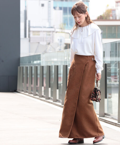 Ray BEAMS(レイビームス)の「Ray BEAMS / フリル ビッグカラー プルオーバー(ニット/セーター・レディース・ブラック/オフホワイト・ONE SIZE)」の12枚目の写真