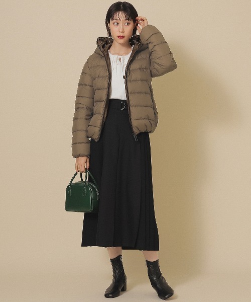 Ray BEAMS(レイビームス)の「Ray BEAMS / フリル ビッグカラー プルオーバー(ニット/セーター・レディース・ブラック/オフホワイト・ONE SIZE)」の22枚目の写真