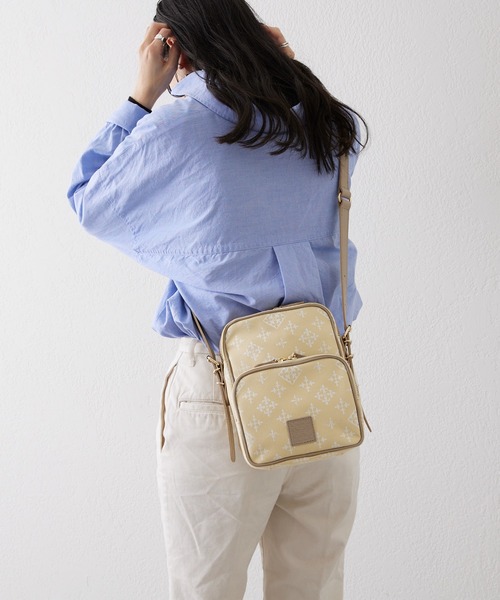 russet(ラシット)の「【VINTAGE COLLECTION】ショルダーバッグ【コットンジャガード】CE-897-WEB(ショルダーバッグ・レディース・ベージュ/グレー/レモンイエロー/ベージュ系2/ライトグレー・FREE)」の14枚目の写真