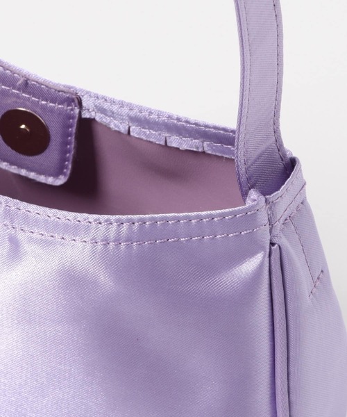 SMELLY（スメリー）の「サテンミニバッグ（ハンドバッグ・レディース・ベージュ/ラベンダー・-）」の7枚目の写真