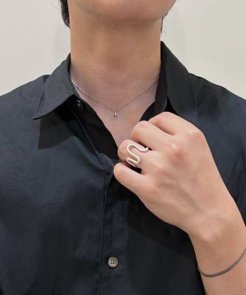 and cloud(アンドクラウド)の「Drop Necklace(ネックレス・レディース・シルバー/イエローゴールド/ブラック/ブルー・FREE)」の21枚目の写真