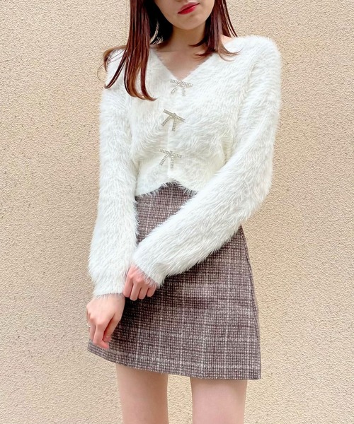 Crea titty&Co. PETIT（クレアティティーアンドコープチ）の「【Crea titty&Co.PETIT】キラキラブローチシャギーカーディガン（カーディガン/ボレロ・レディース・ブルー/ホワイト・FREE）」の6枚目の写真