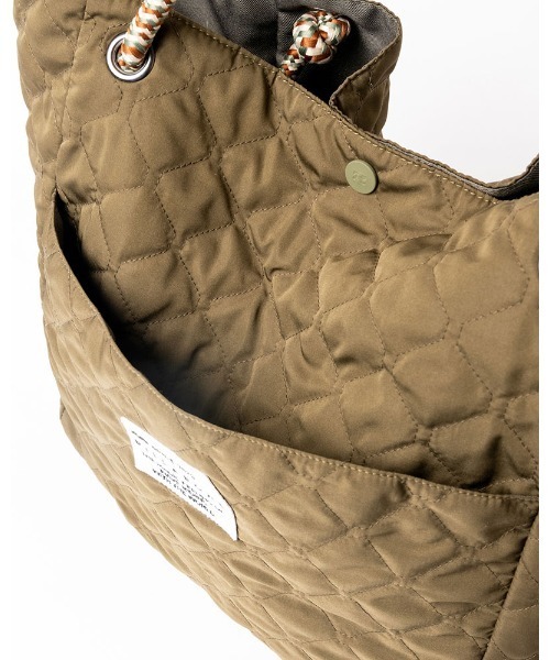 BILLABONG(ビラボン)の「BILLABONG レディース QUILT TOTE BAG バッグ 【2021年秋冬モデル】/ビラボンキルティングトートバッグ(トートバッグ・レディース・ブラック/ミント・FREE)」の18枚目の写真