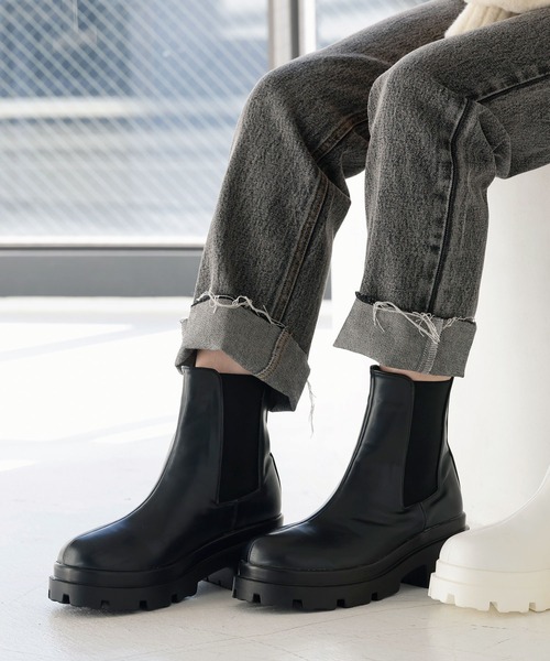 KOBE LETTUCE（コウベレタス）の「タンクソールサイドゴアショートブーツ（ブーツ・レディース・ブラック/ホワイト・LL/M/S/L）」の2枚目の写真