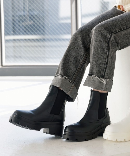 KOBE LETTUCE（コウベレタス）の「タンクソールサイドゴアショートブーツ（ブーツ・レディース・ブラック/ホワイト・LL/M/S/L）」の6枚目の写真