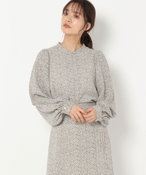 mysty woman（ミスティウーマン）の「ソフト花柄付け襟ブラウス 267555（シャツ/ブラウス・レディース・ブラック/イエロー/ライトベージュ・FREE）」の8枚目の写真