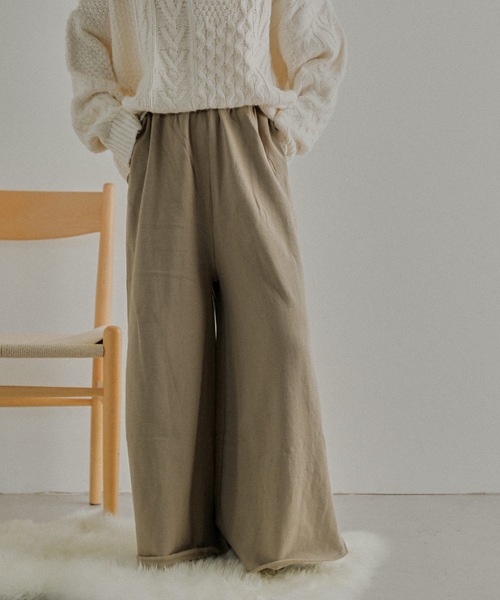 Fashion Letter(ファッションレター)の「裏起毛ゆったりロング丈ワイドパンツ(スウェットパンツ・レディース・ブラック/ライトカーキ/杢グレー・M~L/4L~5L/LL~3L)」の22枚目の写真