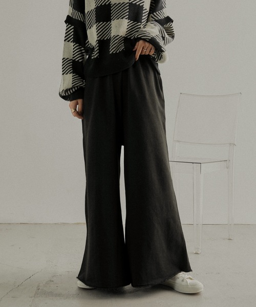 Fashion Letter(ファッションレター)の「裏起毛ゆったりロング丈ワイドパンツ(スウェットパンツ・レディース・ブラック/ライトカーキ/杢グレー・M~L/4L~5L/LL~3L)」の7枚目の写真