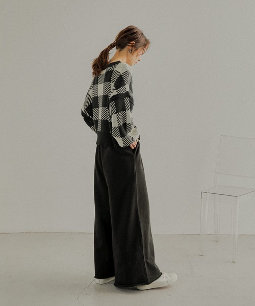 Fashion Letter(ファッションレター)の「裏起毛ゆったりロング丈ワイドパンツ(スウェットパンツ・レディース・ブラック/ライトカーキ/杢グレー・M~L/4L~5L/LL~3L)」の11枚目の写真