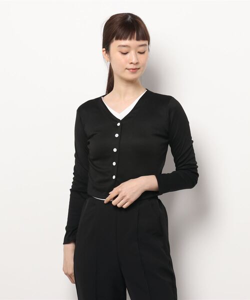 MAISON DE THERESE(メゾン ド テレーズ)の「フェイクレイヤード Vネックトップス(Tシャツ/カットソー・レディース・グレー/ブラック/ネイビー・X-LARGE/LARGE/MEDIUM)」の2枚目の写真
