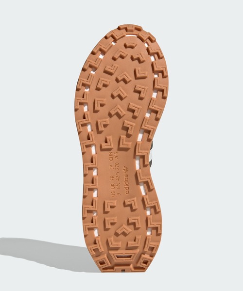 adidas（アディダス）の「レトロピー E5 [Retropy E5] アディダスオリジナルス（スニーカー・メンズ・カーキ・23.5cm/24.5cm/25.5cm/26.5cm/27.5cm/23.0cm/24.0cm/27.0cm/28.0cm/29.0cm/26.0cm/28.5cm/30.0cm/29.5cm）」の8枚目の写真