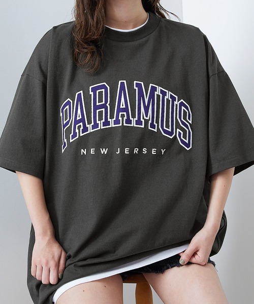 BASQUE magenta（バスクマゼンタ）の「PARAMUS MINNESOTA COLORADO LOGO CREW NECK T-SHIRTS / パラマス ミネソタ コロラド アーチロゴ 配色刺繍 クルーネック ビッグ 半袖Tシャツ（Tシャツ/カットソー・レディース・ライトグレー系2/ネイビー系2/ライトグレー系1/グリーン系2/グレー系1/ホワイト系1/グレー系3/ホワイト系3/ピンク系・L/M）」の5枚目の写真