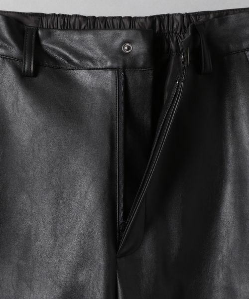 JEANASIS（ジーナシス）の「ヴィーガンレザーフロントキリカエショートパンツ/269130（その他パンツ・レディース・ブラック/オフホワイト・SMALL/MEDIUM）」の12枚目の写真