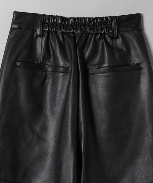 JEANASIS（ジーナシス）の「ヴィーガンレザーフロントキリカエショートパンツ/269130（その他パンツ・レディース・ブラック/オフホワイト・SMALL/MEDIUM）」の13枚目の写真