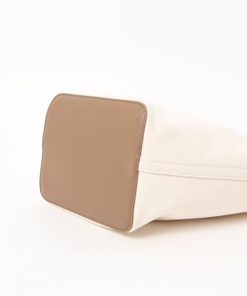 Te chichi（テチチ）の「キャンバスTOTE（ポーチ付き）（トートバッグ・レディース・ブラック/モカ・ﾌﾘ-）」の4枚目の写真