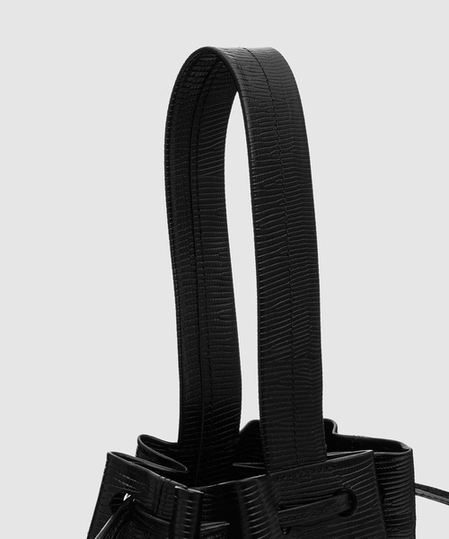 SASQUATCHfabrix.（サスクワァッチファブリックス）の「HEXAGRAM LEATHER BAG（ショルダーバッグ・メンズ・ブラック/ブラウン・ONESIZE）」の4枚目の写真