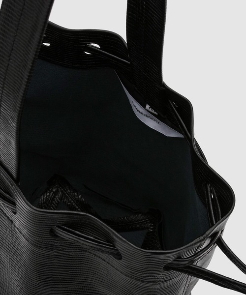 SASQUATCHfabrix.（サスクワァッチファブリックス）の「HEXAGRAM LEATHER BAG（ショルダーバッグ・メンズ・ブラック/ブラウン・ONESIZE）」の6枚目の写真