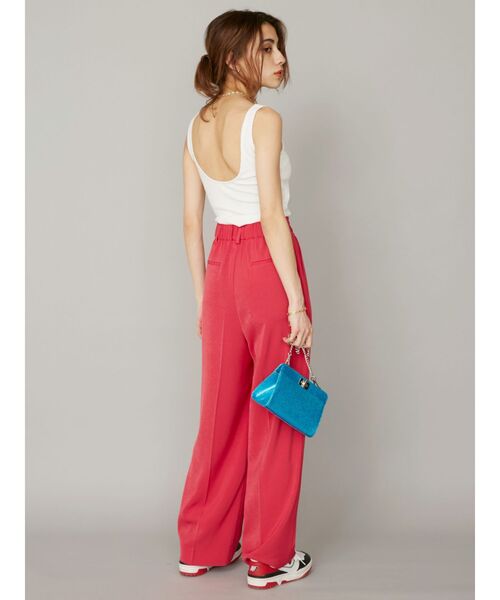 EVRIS(エヴリス)の「タックストレートカラーパンツ(スラックス・レディース・ブラック/レッド/イエロー/グリーン・SMALL/MEDIUM)」の6枚目の写真