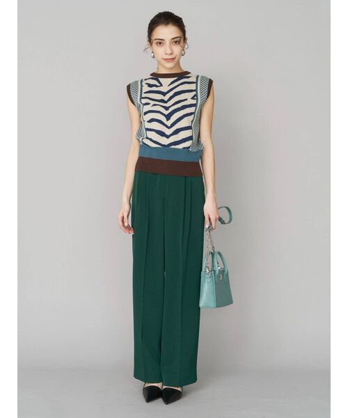 EVRIS(エヴリス)の「タックストレートカラーパンツ(スラックス・レディース・ブラック/レッド/イエロー/グリーン・SMALL/MEDIUM)」の22枚目の写真