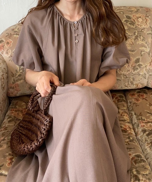 フロントボタンバックオープンワンピース