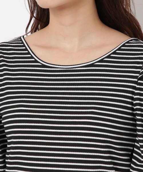 mysty woman(ミスティウーマン)の「パワショル2WAYテレコプルオーバー 283364(Tシャツ/カットソー・レディース・オフホワイト/オレンジ/ホワイト系/ブラック系/ブラック・FREE)」の19枚目の写真