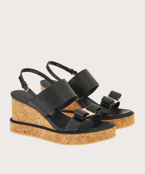 FERRAGAMO(フェラガモ)の「サンダル(サンダル・レディース・ブラック・6/6.5/5/7/7.5/5.5)」の2枚目の写真