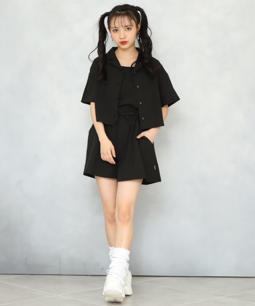 PINKHUNT（ピンクハント）の「PINKHUNT ピンクハント cシャツ付き サロペット 6915K（サロペット/オーバーオール・キッズ・ブラック/スカイブルー系1・160cm/130cm/140cm/150cm/120cm）」の2枚目の写真