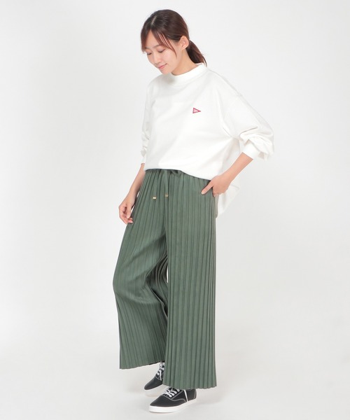 ikka(イッカ)の「スエード調プリーツワイドパンツ(その他パンツ・レディース・オフホワイト/イエロー/グリーン/キャメル・S/M/L)」の9枚目の写真