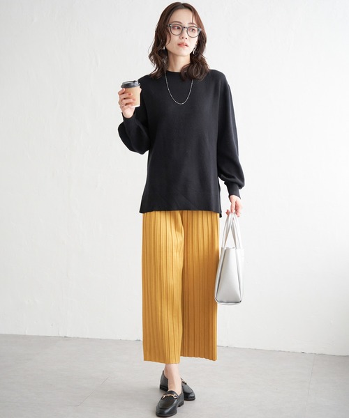 ikka(イッカ)の「スエード調プリーツワイドパンツ(その他パンツ・レディース・オフホワイト/イエロー/グリーン/キャメル・S/M/L)」の21枚目の写真