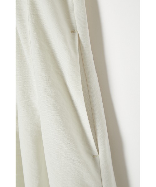 MOUSSY(マウジー)の「WAIST TUCK SHIRT ドレス(シャツワンピース・レディース・ブラック/グリーン/アイボリー・1/2)」の7枚目の写真