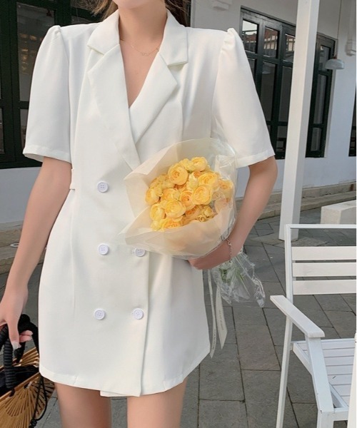 SONA（ソナ）の「SONYUNARA ダブルボタン半袖ミニワンピース（ワンピース・レディース・ホワイト/ブラック/イエロー・FREE）」の2枚目の写真