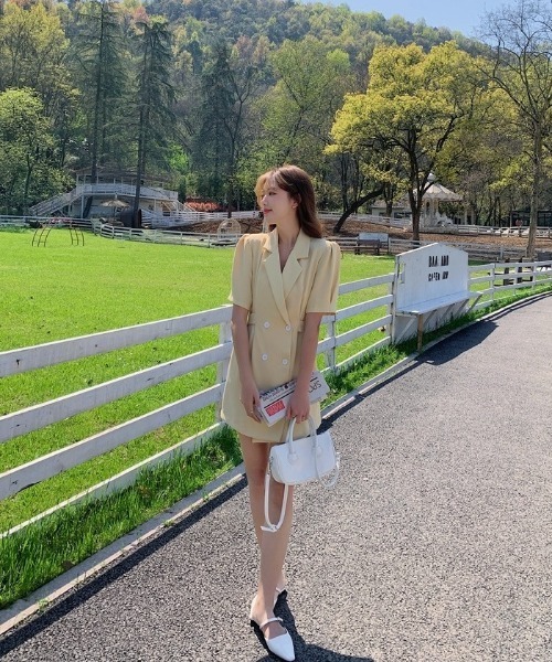 SONA（ソナ）の「SONYUNARA ダブルボタン半袖ミニワンピース（ワンピース・レディース・ホワイト/ブラック/イエロー・FREE）」の13枚目の写真