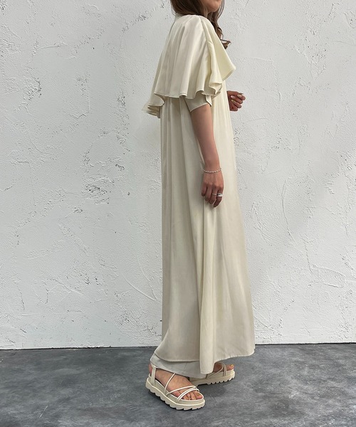 apres jour mignon(アプレジュールミニョン)の「袖デザインワンピース【ZOZOTOWN限定アイテム】(ワンピース・レディース・ブラック/マスタード/ブルー/アイボリー・X-LARGE/フリー)」の12枚目の写真