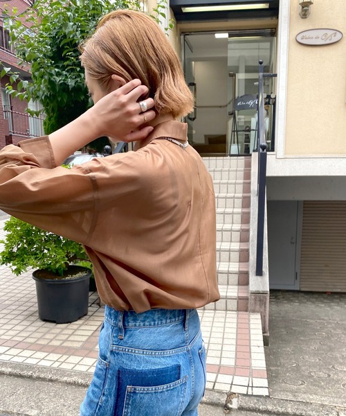 SHENERY（シーナリー）の「シアーオーバーシャツ（シャツ/ブラウス・レディース・ブラウン/オフホワイト/ブルー・FREE）」の16枚目の写真