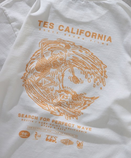 The Endless Summer(エンドレスサマー)の「TES FILM POSTER LONG SLEEVE T-SHIRT / ロンT(Tシャツ/カットソー・メンズ・ブルー/レッド/イエロー/グリーン・MEDIUM/X-LARGE/LARGE/SMALL)」の16枚目の写真