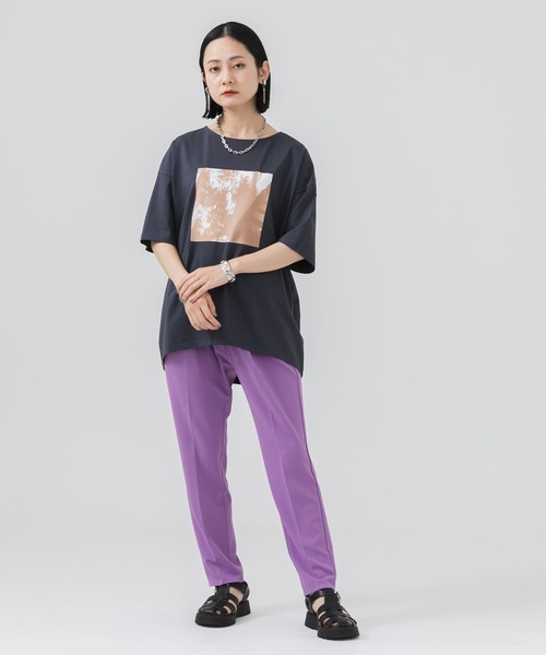 CLOCHE(クロシェ)の「cloche 転写プリントT(Tシャツ/カットソー・レディース・ホワイト/チャコールグレー・FREE)」の16枚目の写真