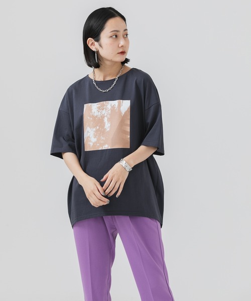 CLOCHE(クロシェ)の「cloche 転写プリントT(Tシャツ/カットソー・レディース・ホワイト/チャコールグレー・FREE)」の7枚目の写真