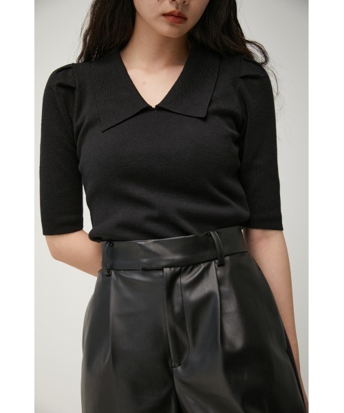 AZUL by moussy（アズールバイマウジー）の「SHOULDER TUCK POLO COLLAR KNIT/ショルダータックポロカラーニット（ニット/セーター・レディース・ライトブラウン/ブラック/ブルー・SMALL/MEDIUM）」の2枚目の写真