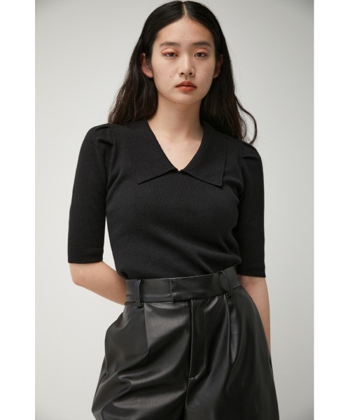 AZUL by moussy（アズールバイマウジー）の「SHOULDER TUCK POLO COLLAR KNIT/ショルダータックポロカラーニット（ニット/セーター・レディース・ライトブラウン/ブラック/ブルー・SMALL/MEDIUM）」の4枚目の写真