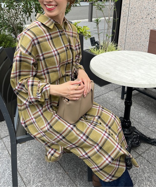 Chez toi(シェトワ)の「チェック柄ロングシャツワンピース(シャツワンピース・レディース・オレンジ/カーキ/ブラック・FREE)」の14枚目の写真