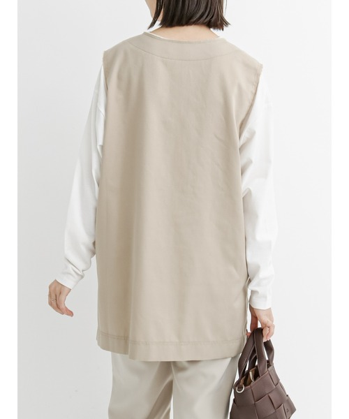 Samansa Mos2 blue(サマンサモスモスブルー)の「◎深Vネックベスト(ベスト・レディース・ブラック/ベージュ/カーキ・フリ-)」の12枚目の写真