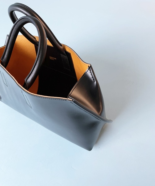 Courtney Orla（コートニーオーラ）の「【Courtney Orla/コートニーオーラ】SLOPE WIDE TOTEs（ショルダーバッグ・レディース・ブラック・FREE）」の13枚目の写真